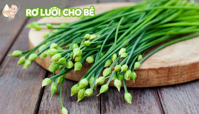 dịch chiết lá hẹ là bài thuốc trị tưa lưỡi đáng tin cậy