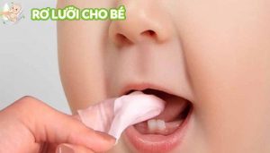 đánh tưa lưỡi cho bé