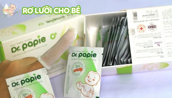 Gạc răng miệng Dr.Papie được tẩm sẵn công thức dịch tẩm ẩm kháng khuẩn, chống nấm